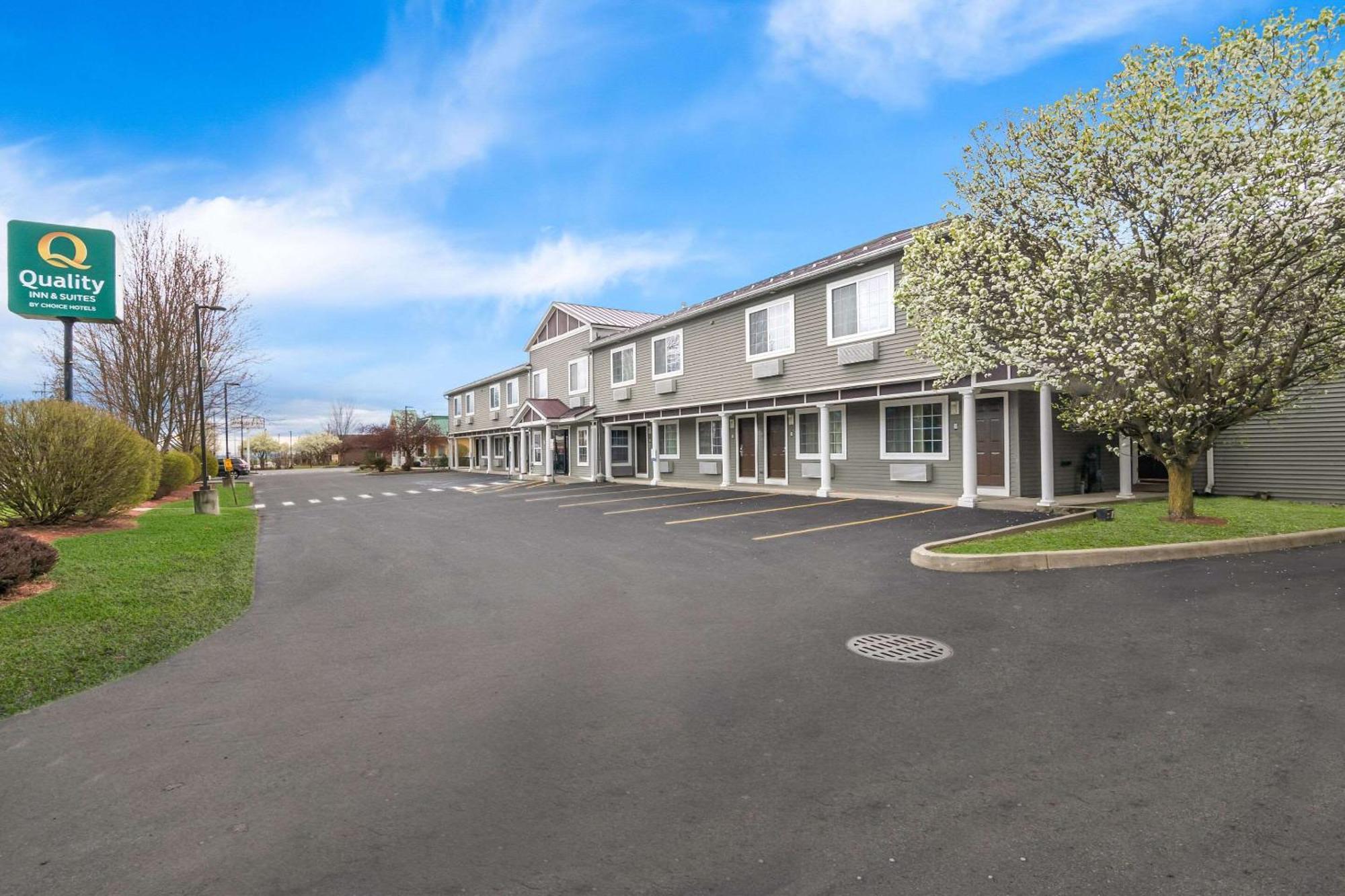 Red Roof Inn Glens Falls - Lake George Queensbury Exterior foto